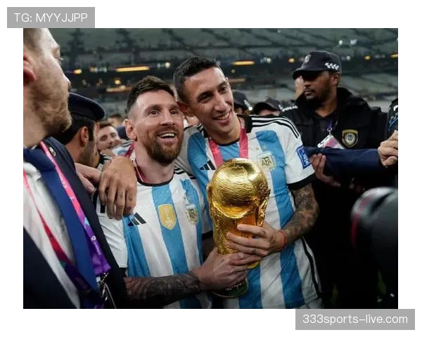 安赫尔·迪马利亚：边路组织与内切进攻兼具的进攻核心