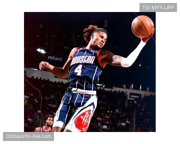 杰伦·格林利用突破拉开空间效率提升显著优于同队射手